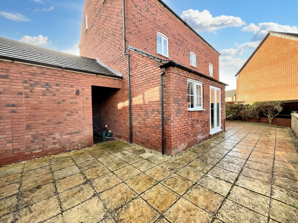 Cressey Close, Stone, ST15