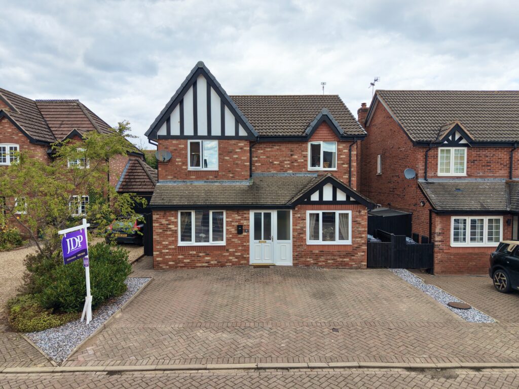 Huntersfield, Shavington, CW2