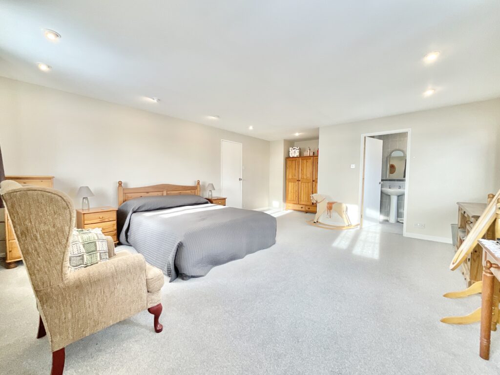 Ranton, Stafford, ST18