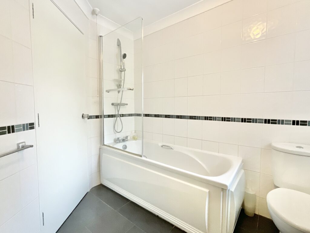 Ranton, Stafford, ST18