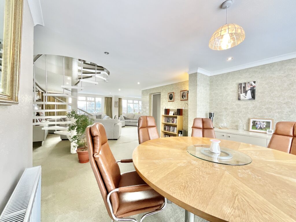 Ranton, Stafford, ST18