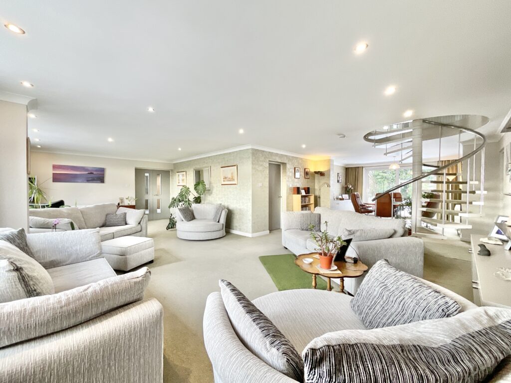 Ranton, Stafford, ST18