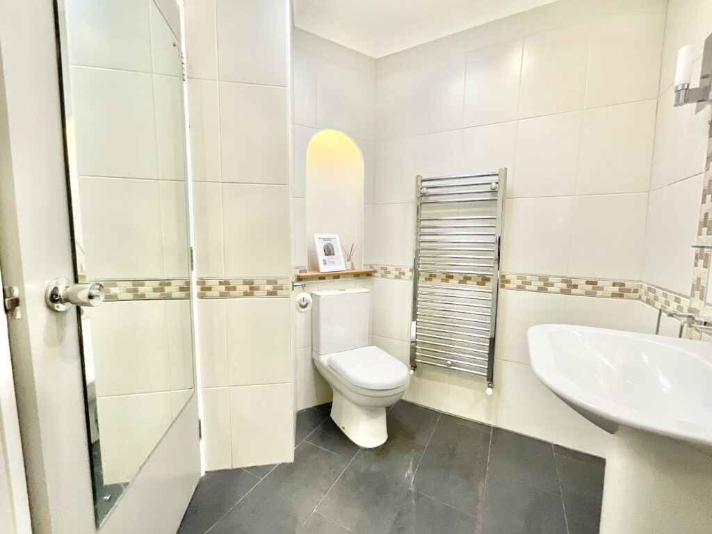 Ranton, Stafford, ST18