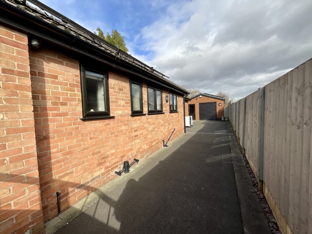 Eastwick Crescent, Stoke-On-Trent, ST4