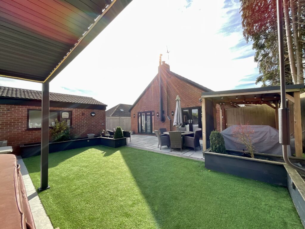 Eastwick Crescent, Stoke-On-Trent, ST4