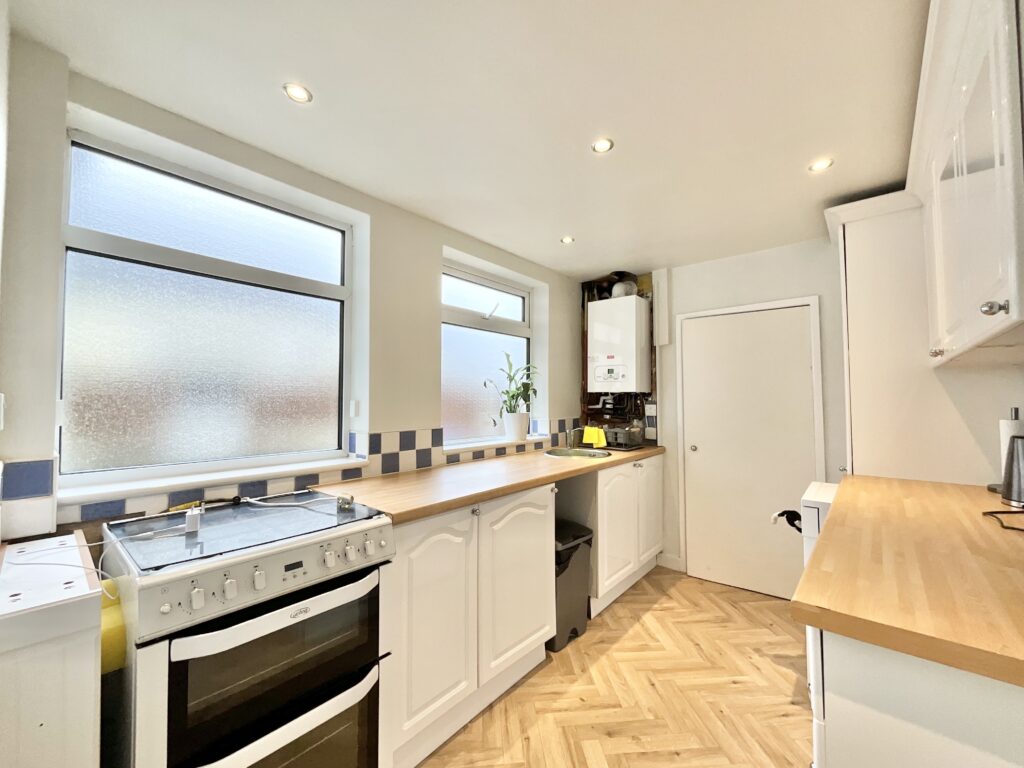 Queen Street, Cheadle, ST10