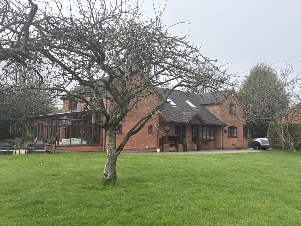 Moss Lane, Hilderstone, ST15