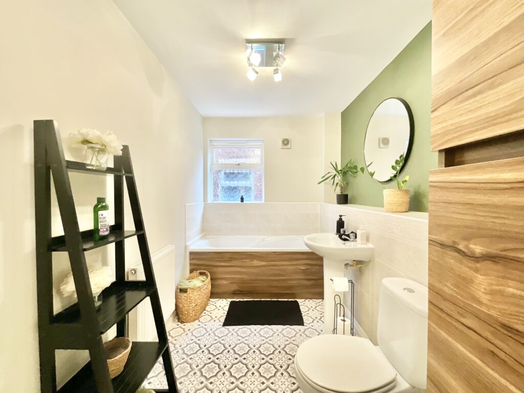 Balmoral Drive, Cheadle, ST10