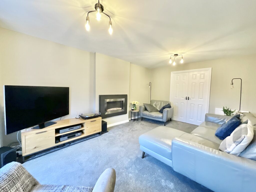 Balmoral Drive, Cheadle, ST10