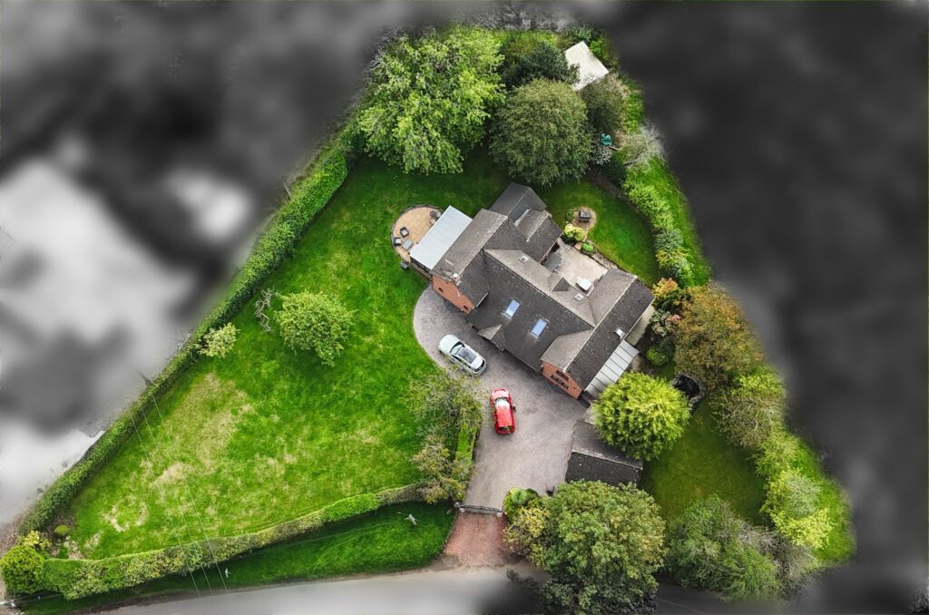 Moss Lane, Hilderstone, ST15