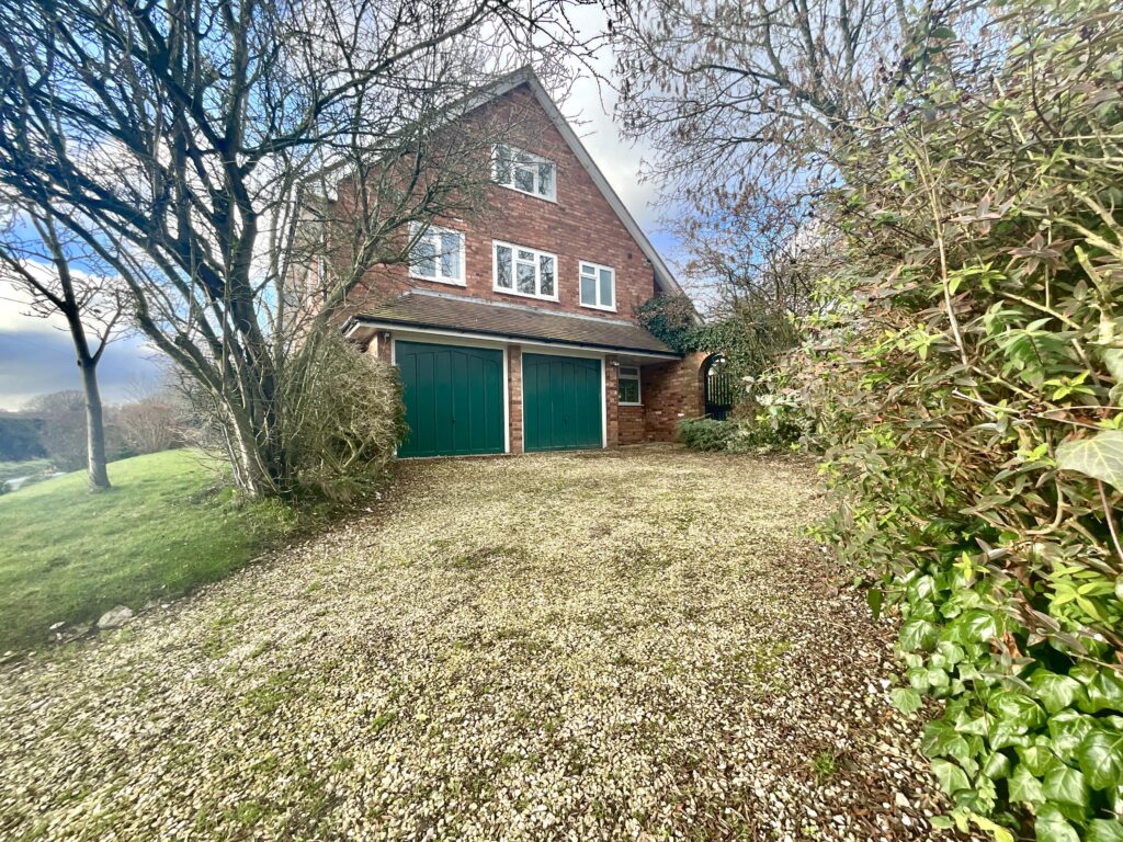 Ranton, Stafford, ST18