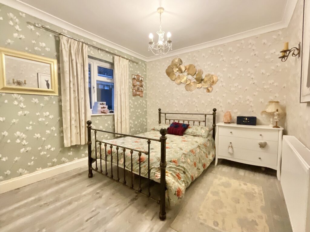 Weston Lane, Basford, CW2