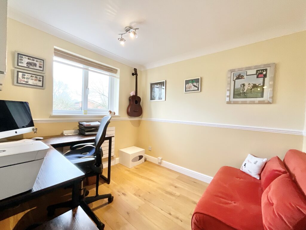 Priory Close, Crewe, CW1