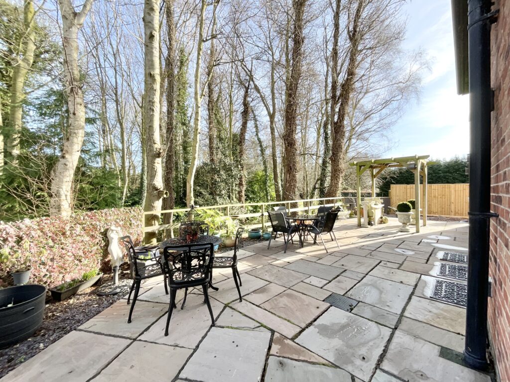 Wrenbury Road, Aston, CW5