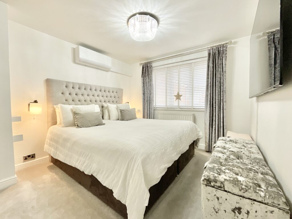 Redhill, Stafford, ST16