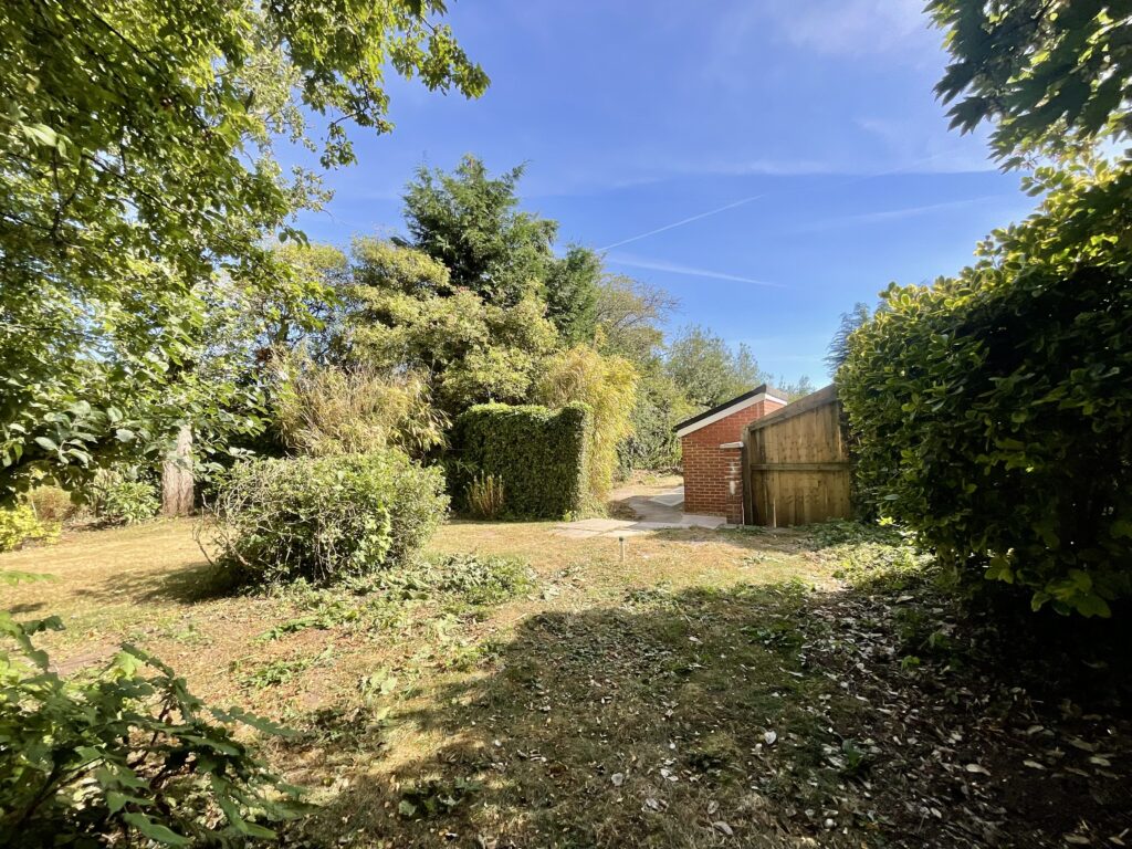 Coton, Milwich, ST18