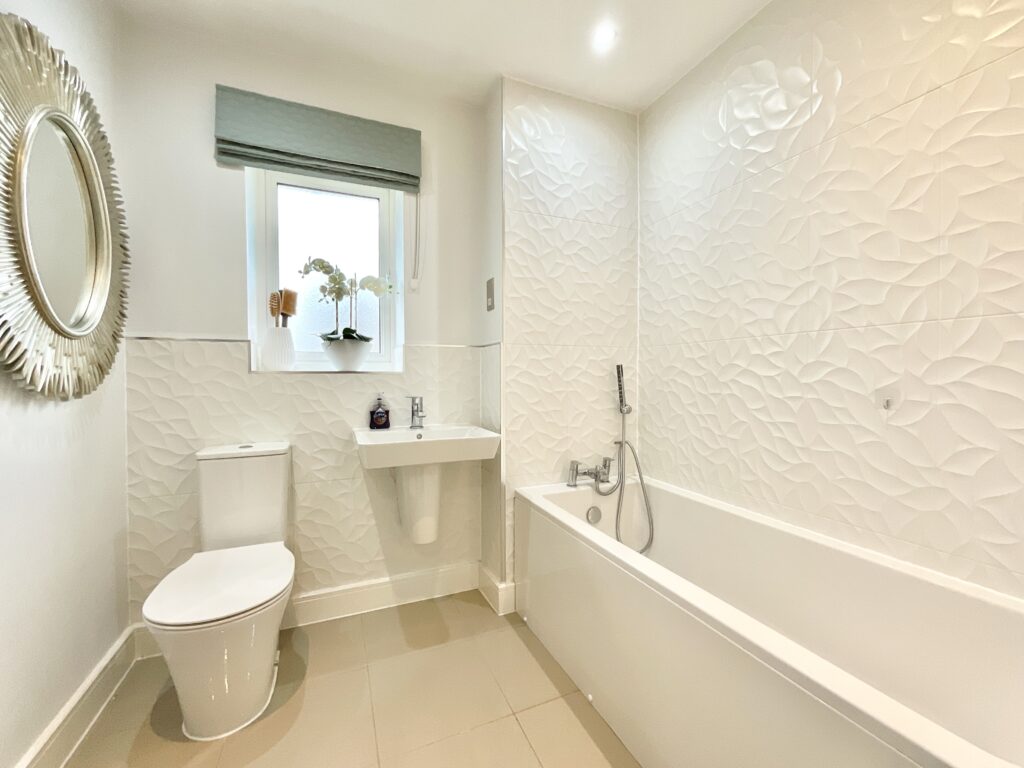 Roebuck Drive, Baldwins Gate, ST5