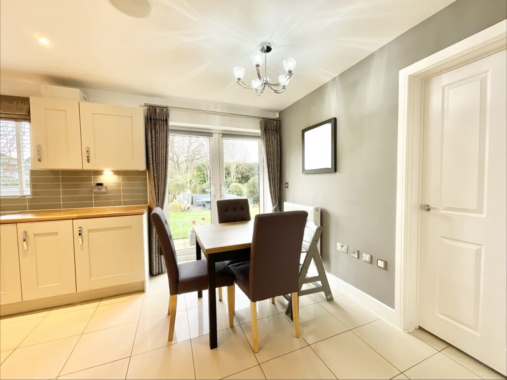 Roebuck Drive, Baldwins Gate, ST5