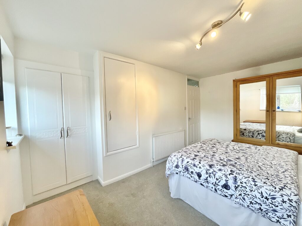 Crompton Grove, Stoke-On-Trent, ST4