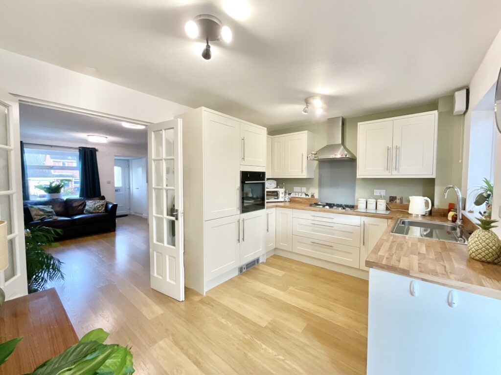 Crompton Grove, Stoke-On-Trent, ST4