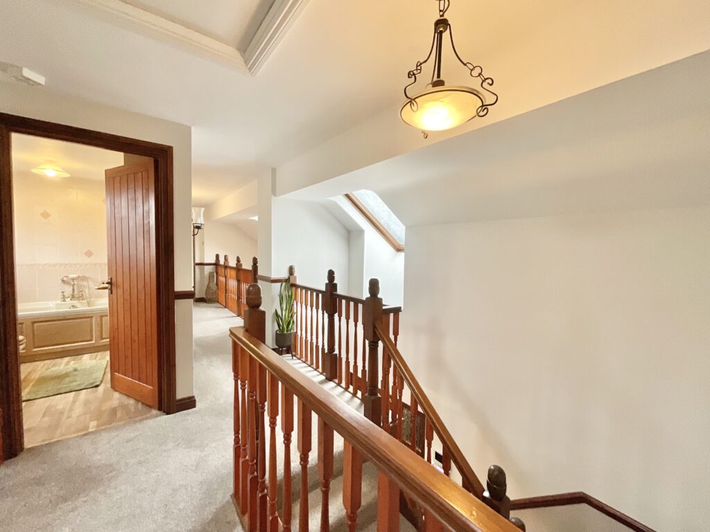 Moss Lane, Hilderstone, ST15