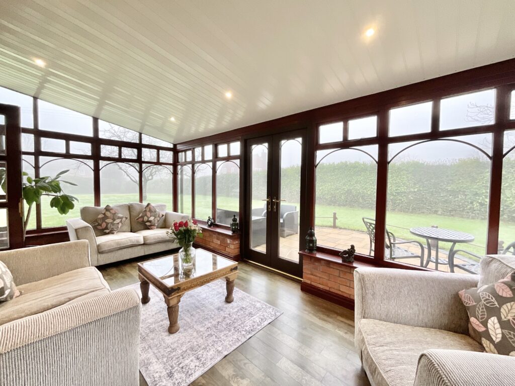 Moss Lane, Hilderstone, ST15