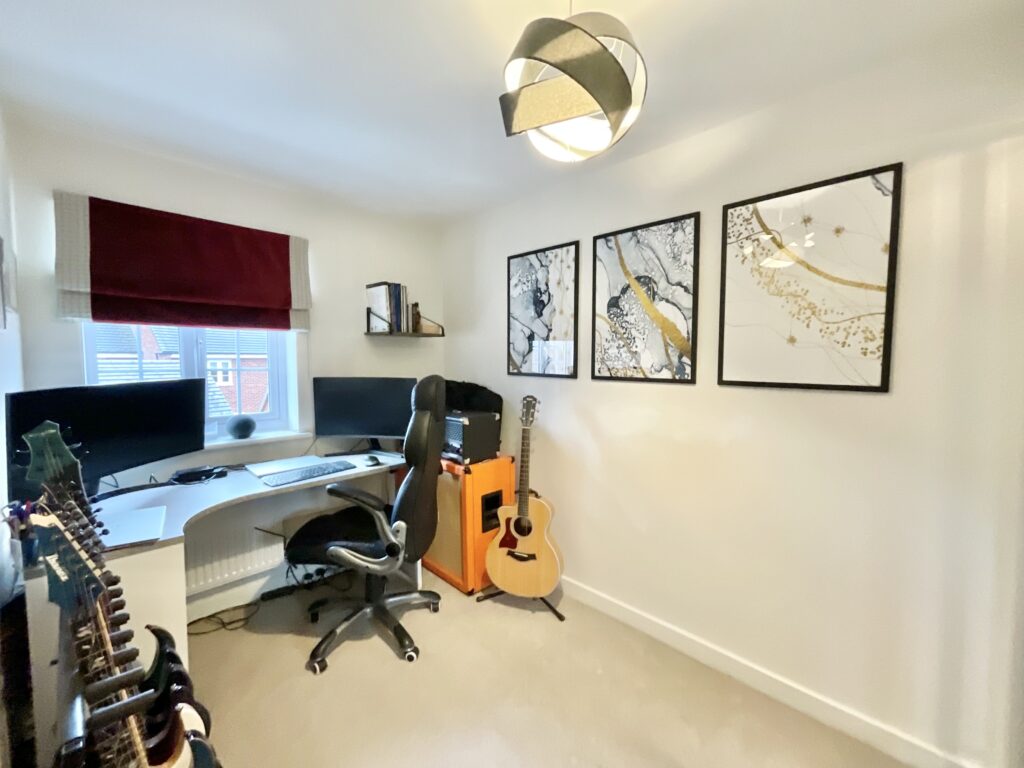 Cornucopia Grove, Barlaston, ST12