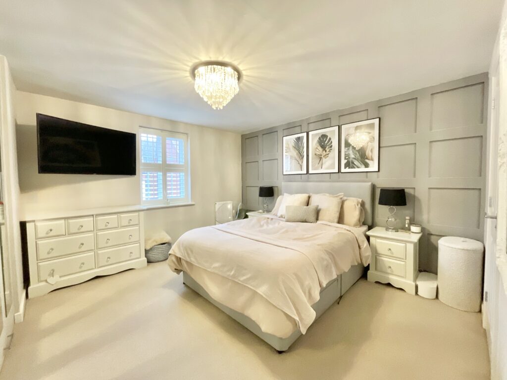 Cornucopia Grove, Barlaston, ST12