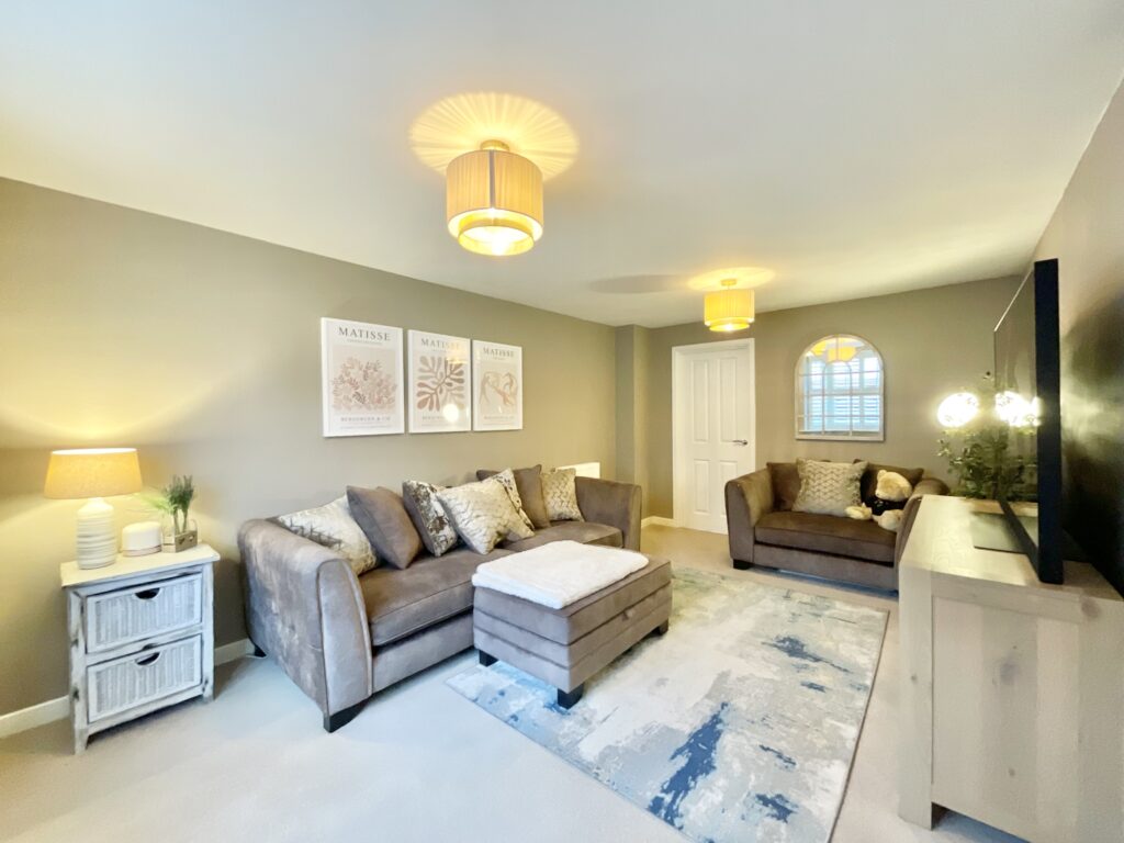 Cornucopia Grove, Barlaston, ST12