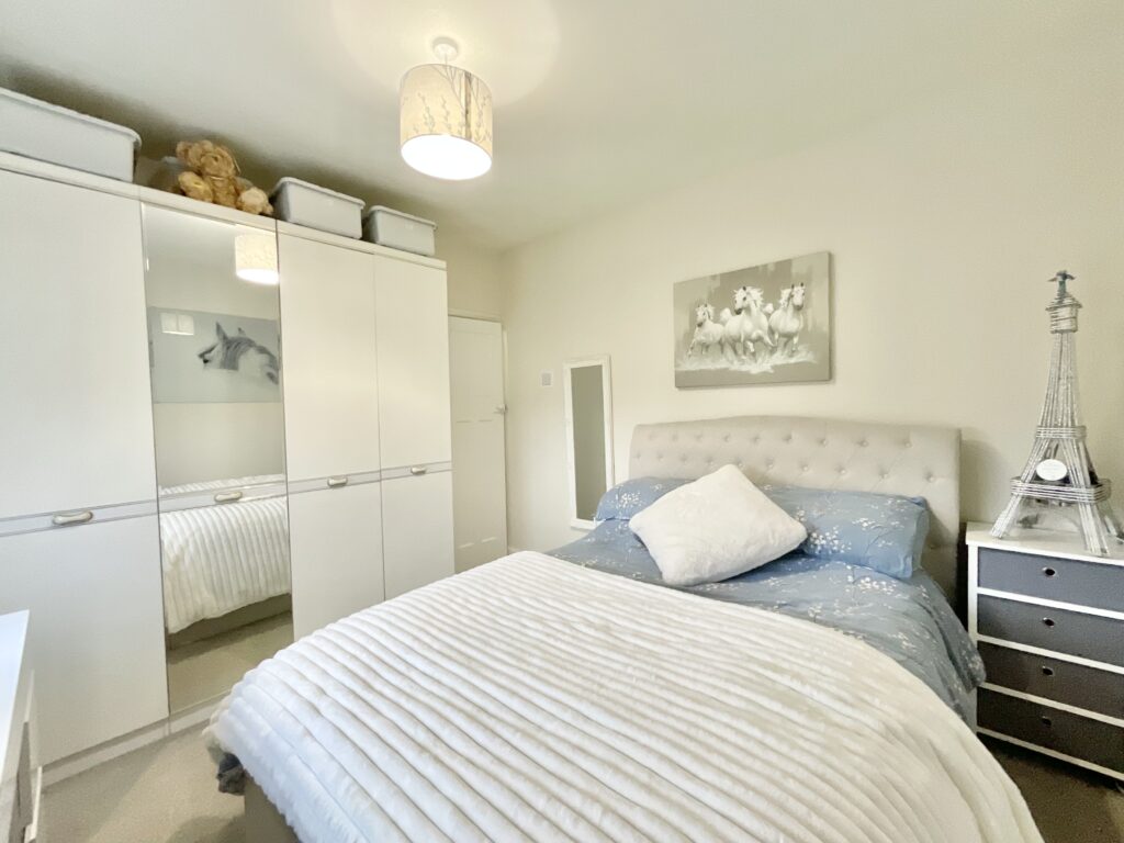 Hanchurch Crossroad, Newcastle, ST5