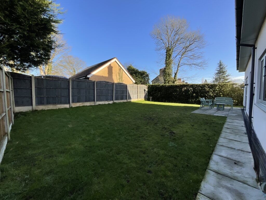 Longton Road, Barlaston, ST12