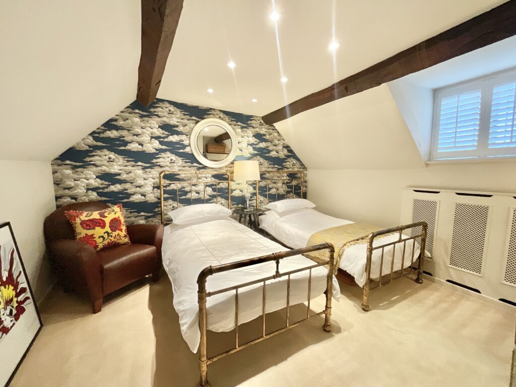 Smithy Lane, Bradley, ST18