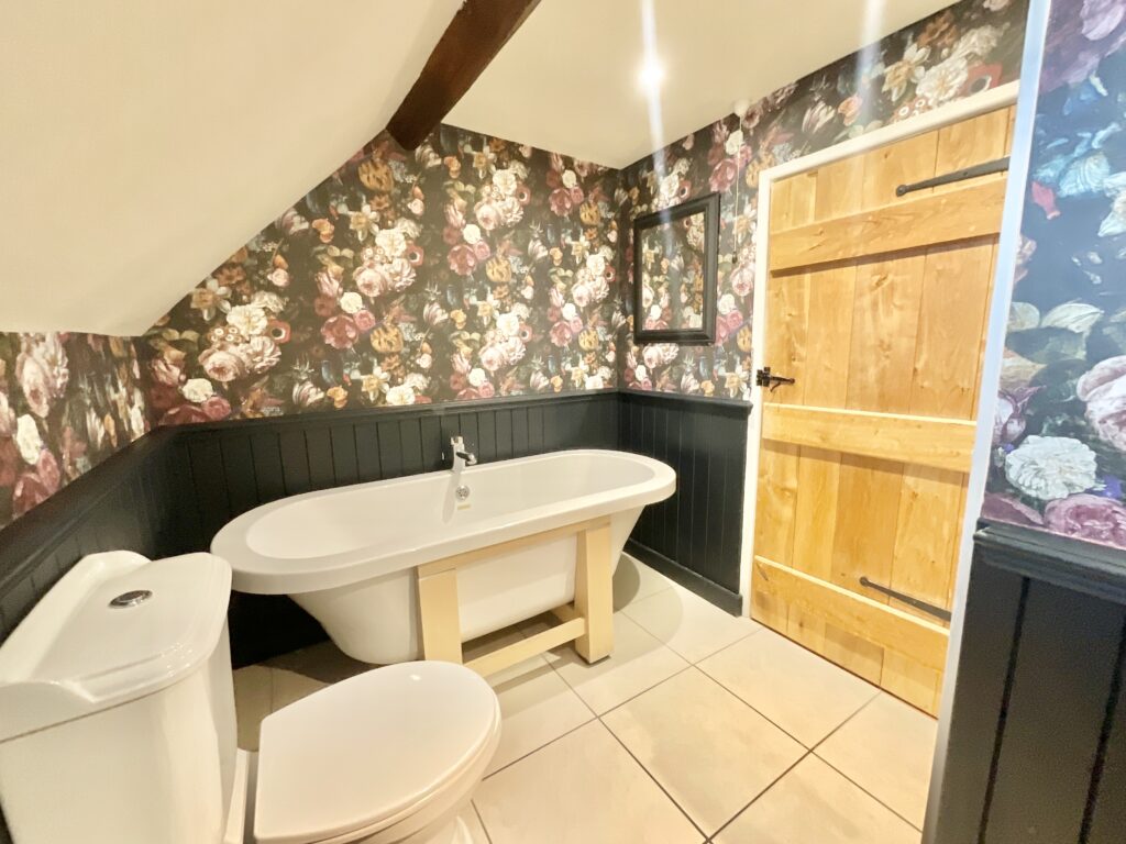 Smithy Lane, Bradley, ST18