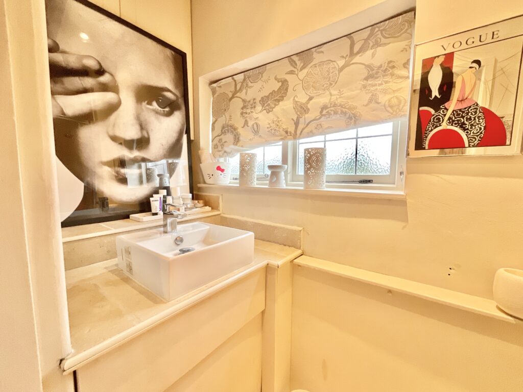 Smithy Lane, Bradley, ST18