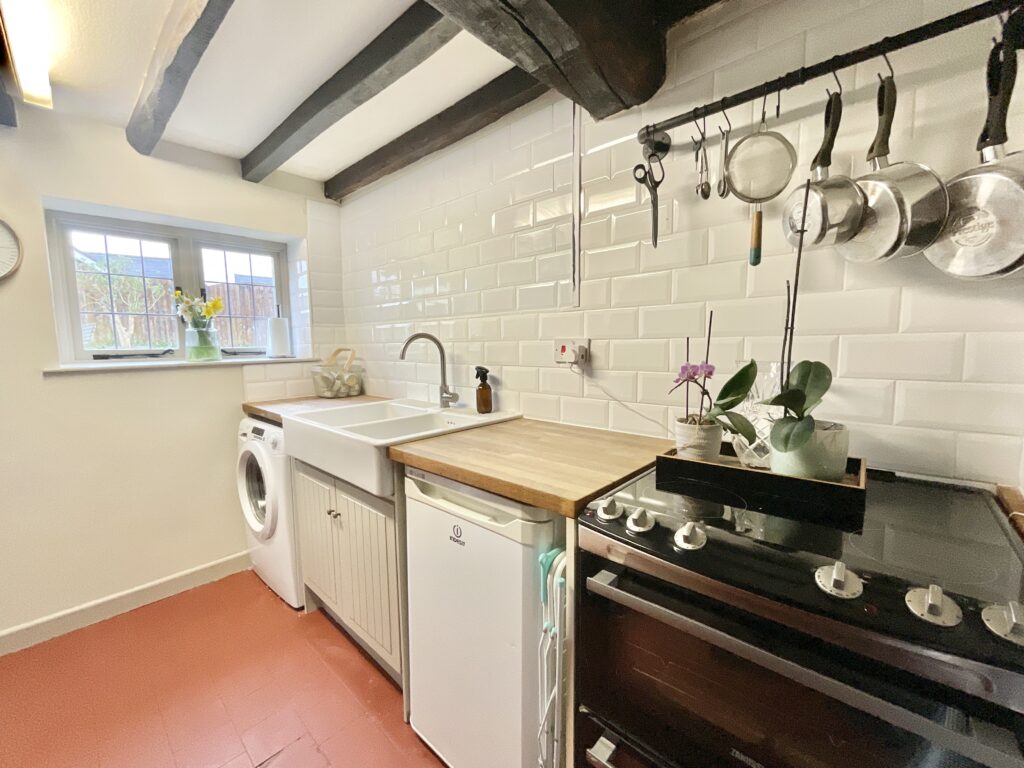 Smithy Lane, Bradley, ST18