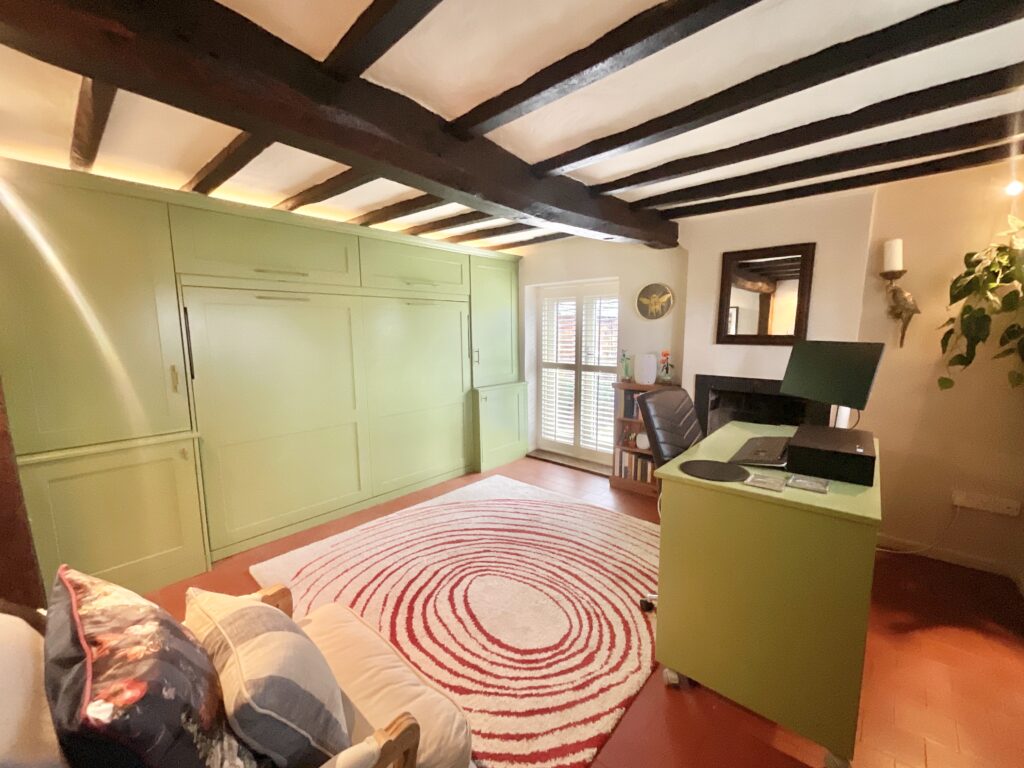 Smithy Lane, Bradley, ST18