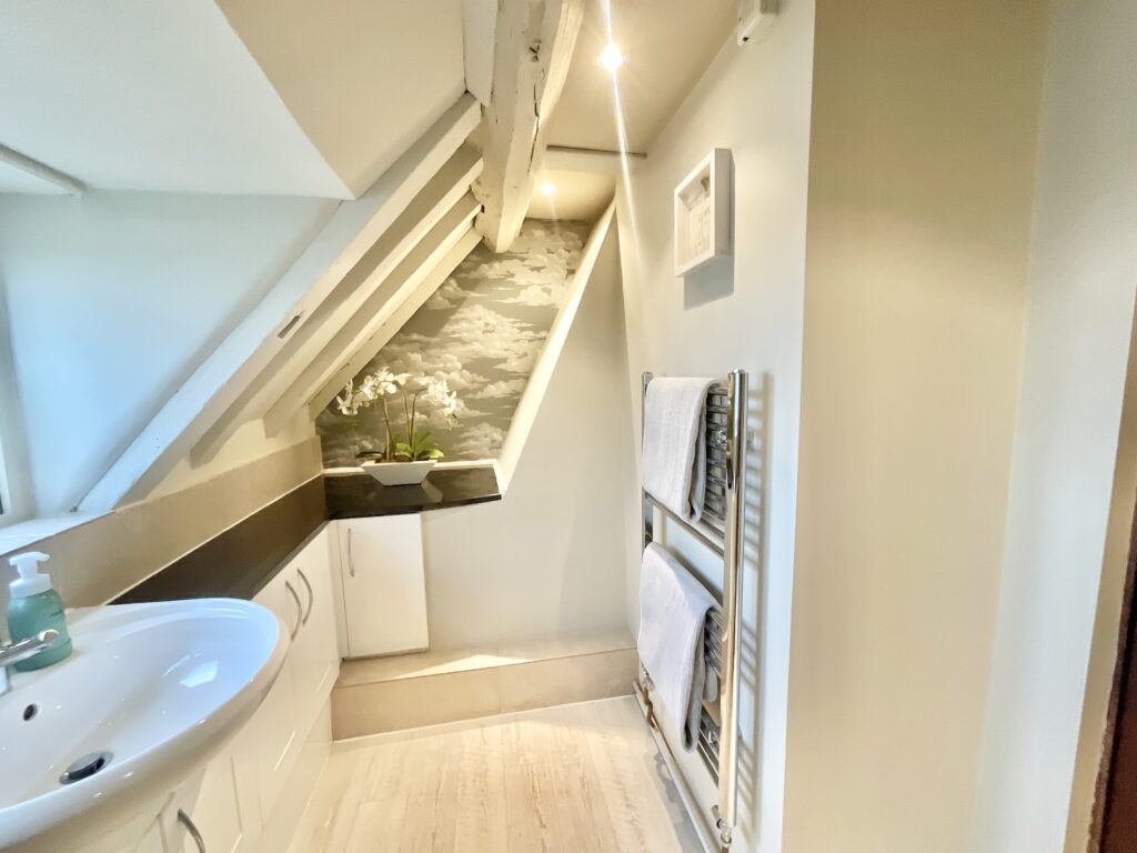 Smithy Lane, Bradley, ST18