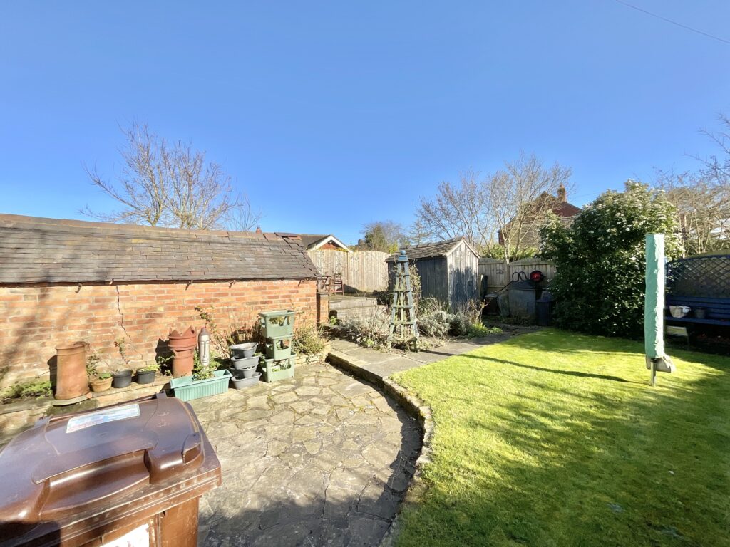 Smithy Lane, Bradley, ST18