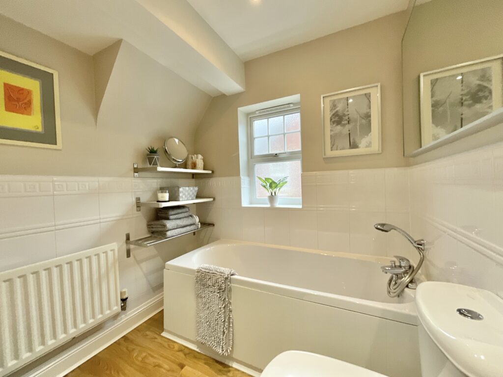 Springwater Drive, Weston, CW2