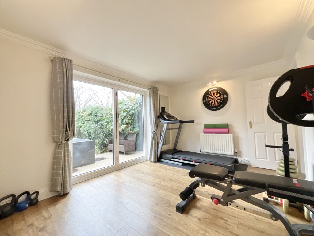 Springwater Drive, Weston, CW2