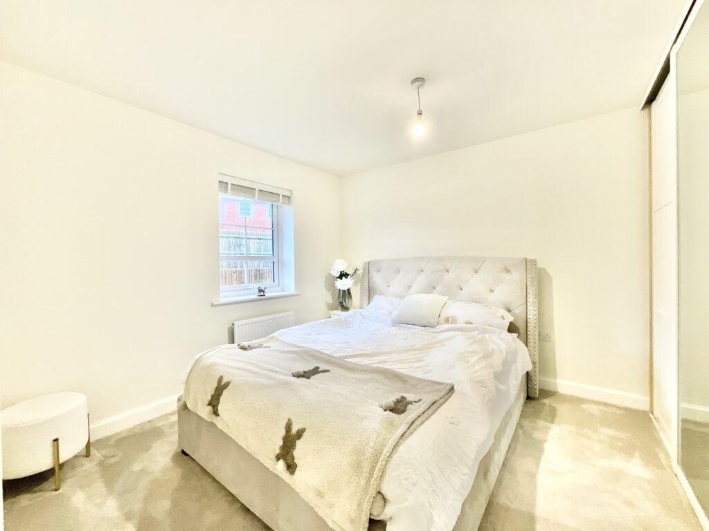 Dowling Road, Uttoxeter, ST14