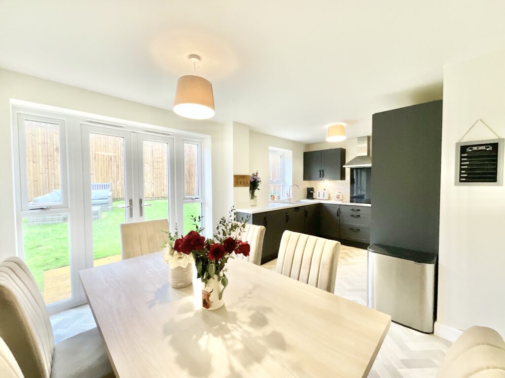 Dowling Road, Uttoxeter, ST14