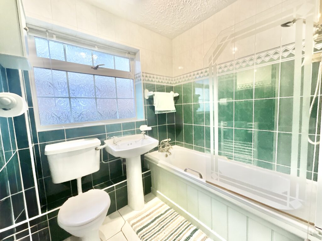 Fenpark Road, Stoke-On-Trent, ST4