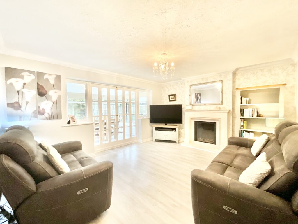 Austin Close, Cheadle, ST10