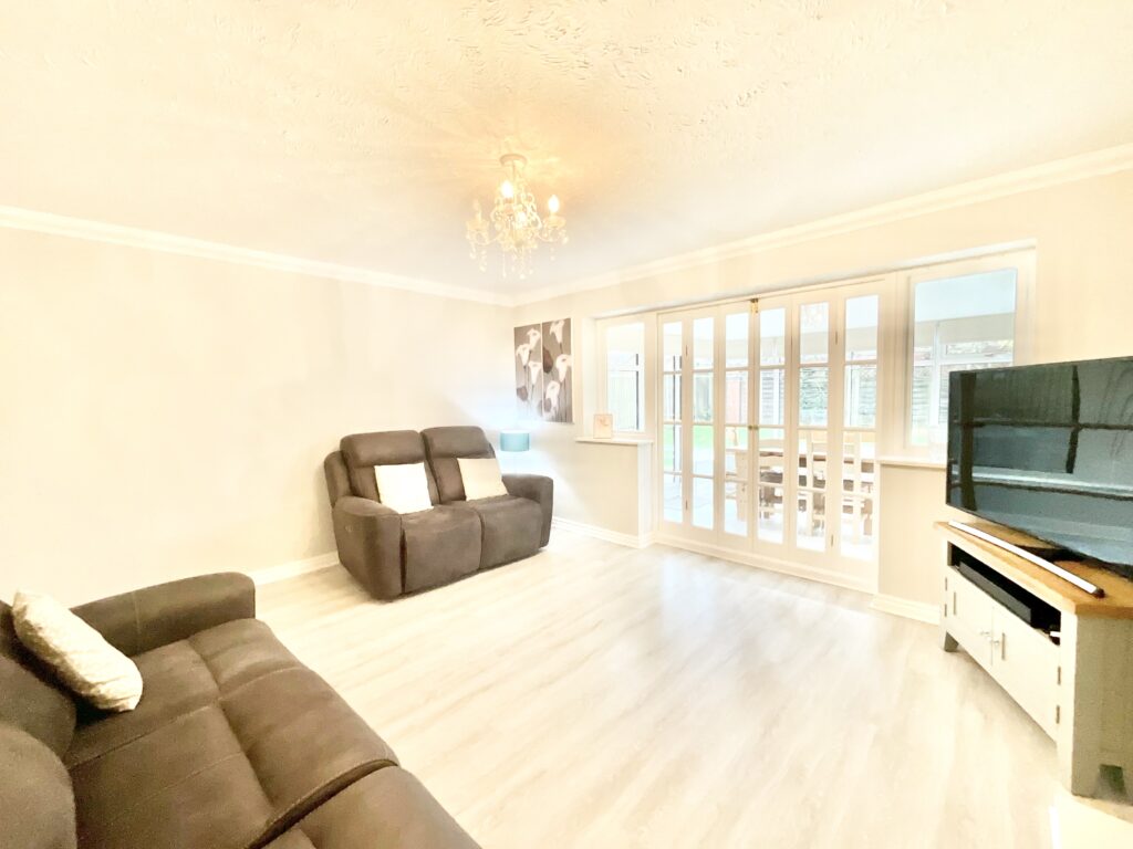 Austin Close, Cheadle, ST10