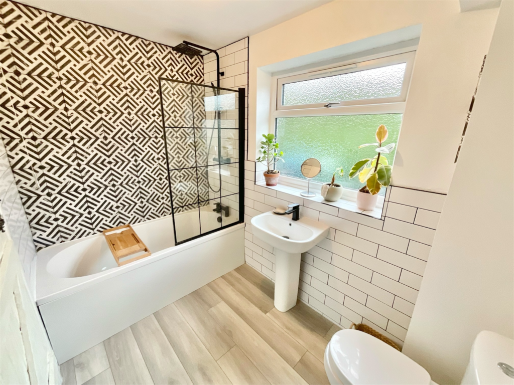 Cannock Road, Brocton, ST17