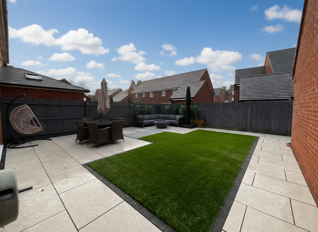 Cornucopia Grove, Barlaston, ST12