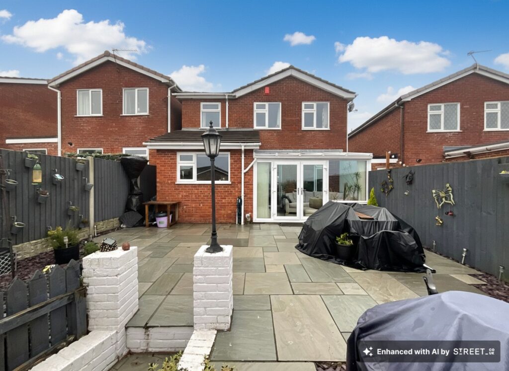 Ferndown Drive, Newcastle, ST5