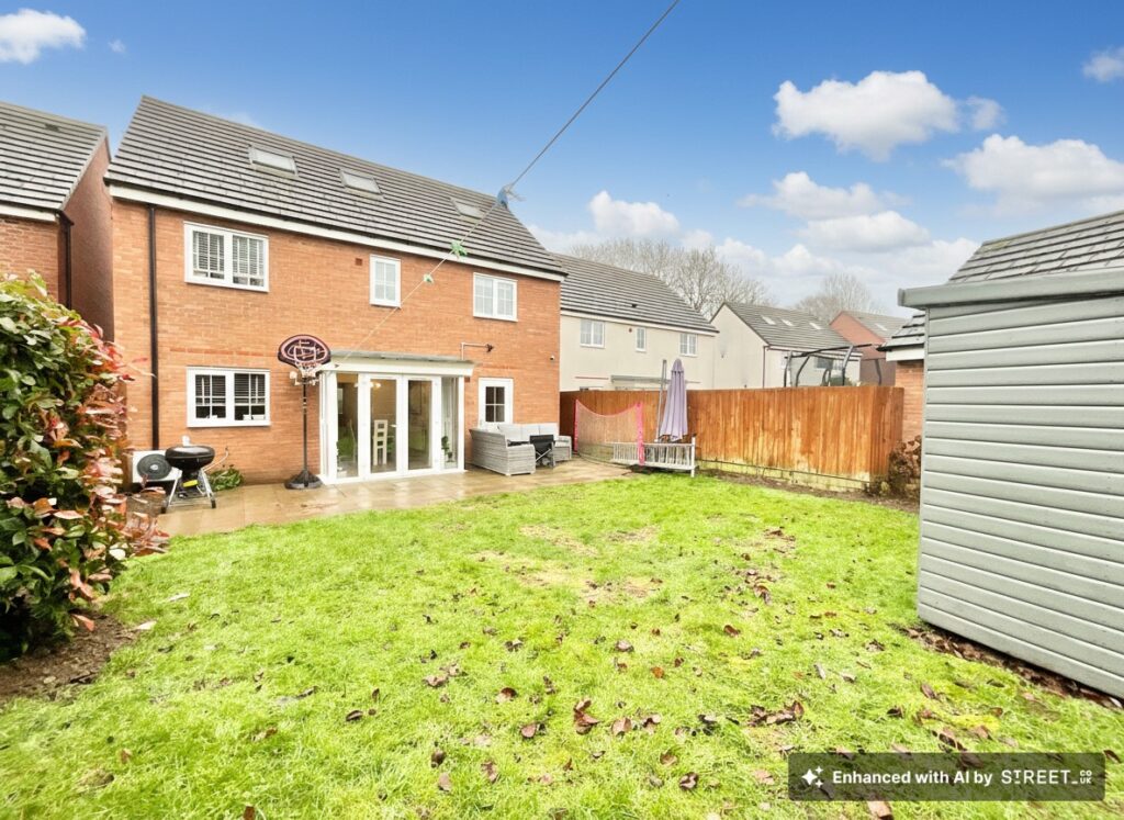 Hollingworth Close, Yarnfield, ST15