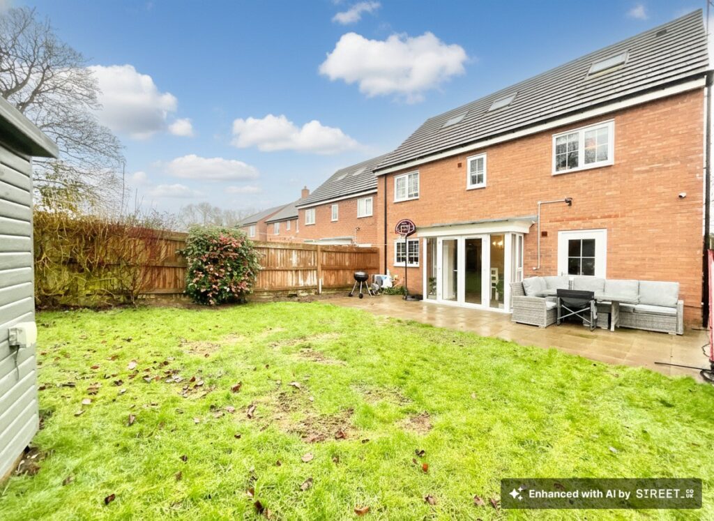 Hollingworth Close, Yarnfield, ST15